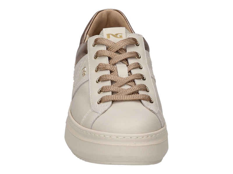 Voir le produit 'Nero Giardini Baskets Beige' (en anglais) Nero Giardini Baskets Beige