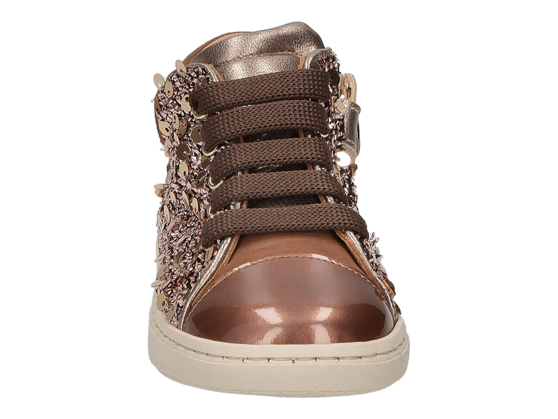 Voir le produit 'Zecchino D'oro Baskets Brun' (en anglais) Zecchino D'oro Baskets Brun