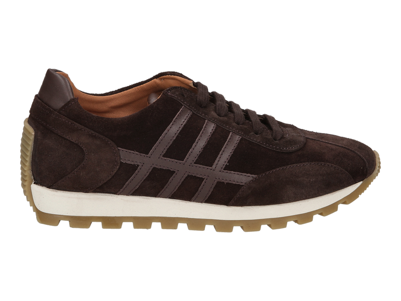 Voir le produit 'Belang Baskets Brun' (en anglais) Belang Baskets Brun
