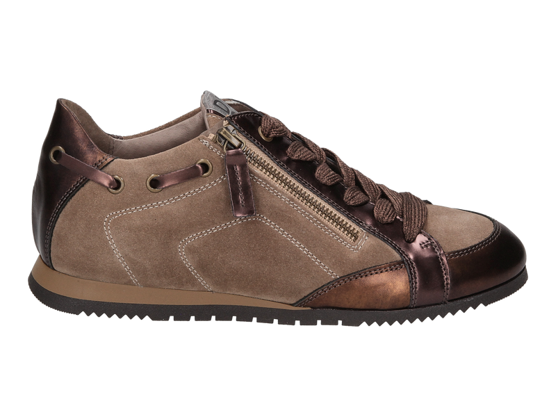 Voir le produit 'Dlsport Baskets Taupe' (en anglais) Dlsport Baskets Taupe