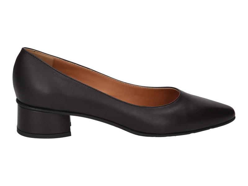 Voir le produit 'Voltan Pumps Bordeaux' (en anglais) Voltan Pumps Bordeaux
