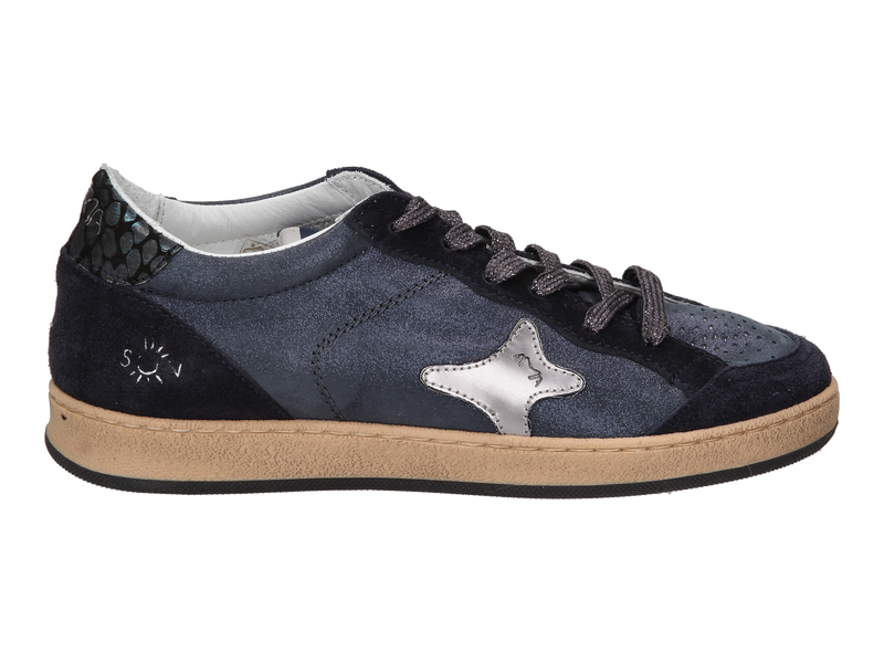 Bekijk product 'Ama Brand Sneakers Blauw' Ama Brand Sneakers Blauw