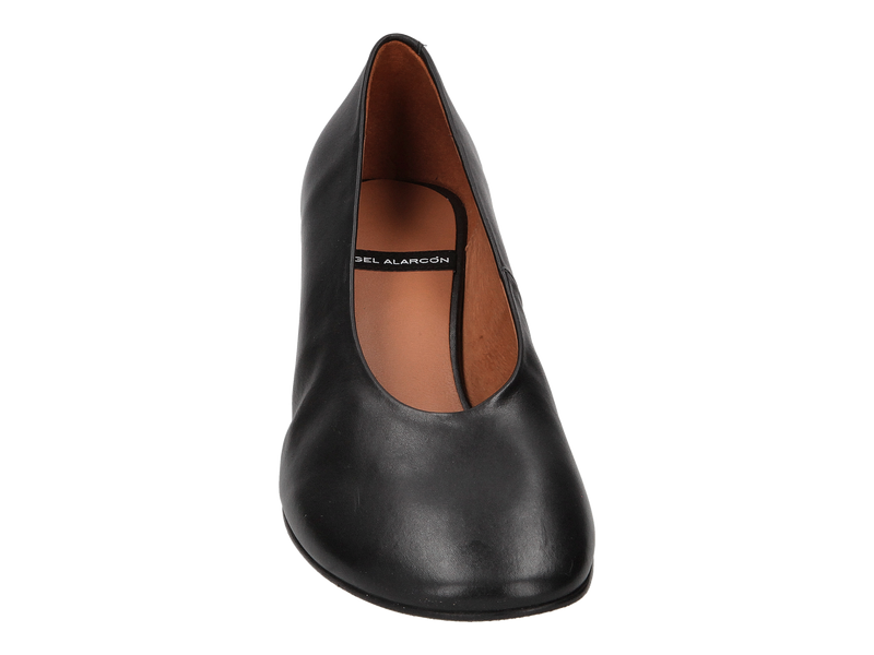 Bekijk product 'Angel Alarcon Pumps Zwart' Angel Alarcon Pumps Zwart