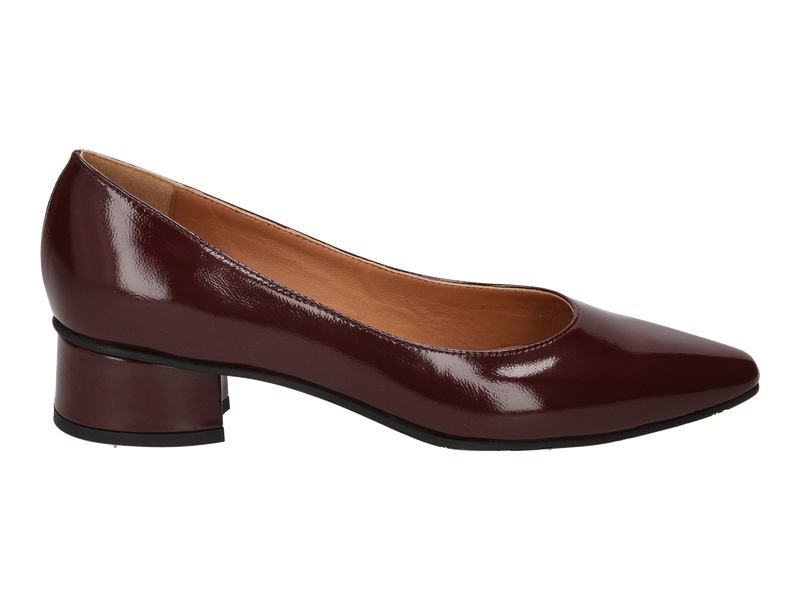 Voir le produit 'Voltan Pumps Bordeaux' (en anglais) Voltan Pumps Bordeaux