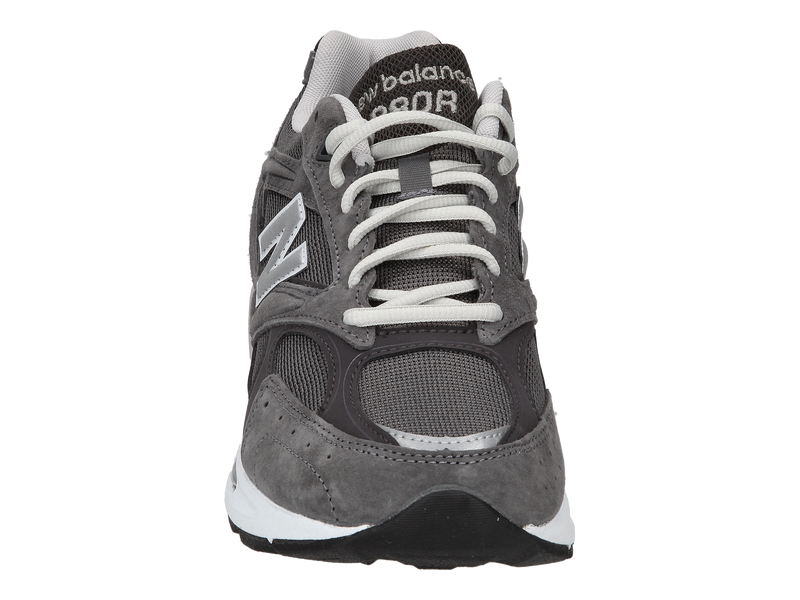 Voir le produit 'New Balance Baskets Gris' (en anglais) New Balance Baskets Gris
