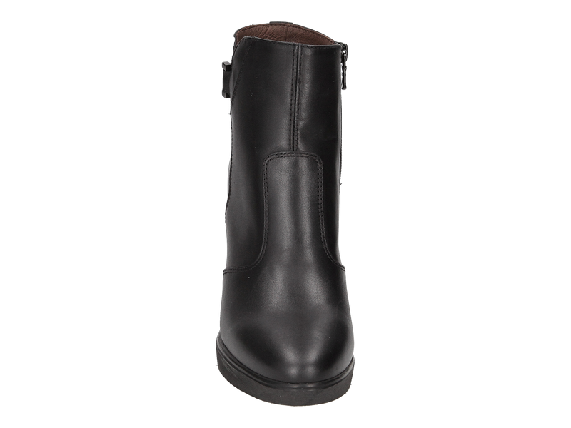 Voir le produit 'Nero Giardini Botte à Talon Noir' (en anglais) Nero Giardini Botte à Talon Noir