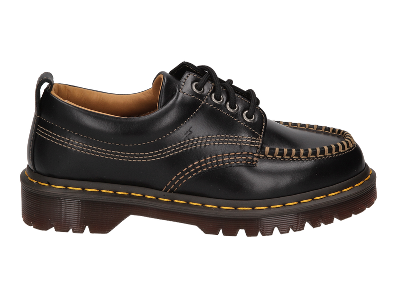 Bekijk product 'Dr. Martens Veterschoenen Zwart' Dr. Martens Veterschoenen Zwart