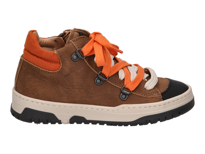 Voir le produit 'Dianetti Baskets Brun' (en anglais) Dianetti Baskets Brun