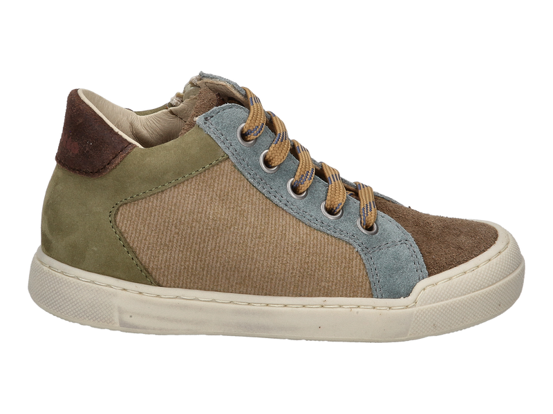 Voir le produit 'Falcotto Baskets Beige' (en anglais) Falcotto Baskets Beige
