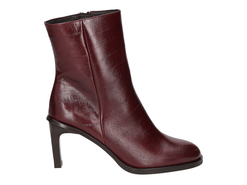 Bekijk product 'Zinda Enkellaarzen Bordeaux' Zinda Enkellaarzen Bordeaux