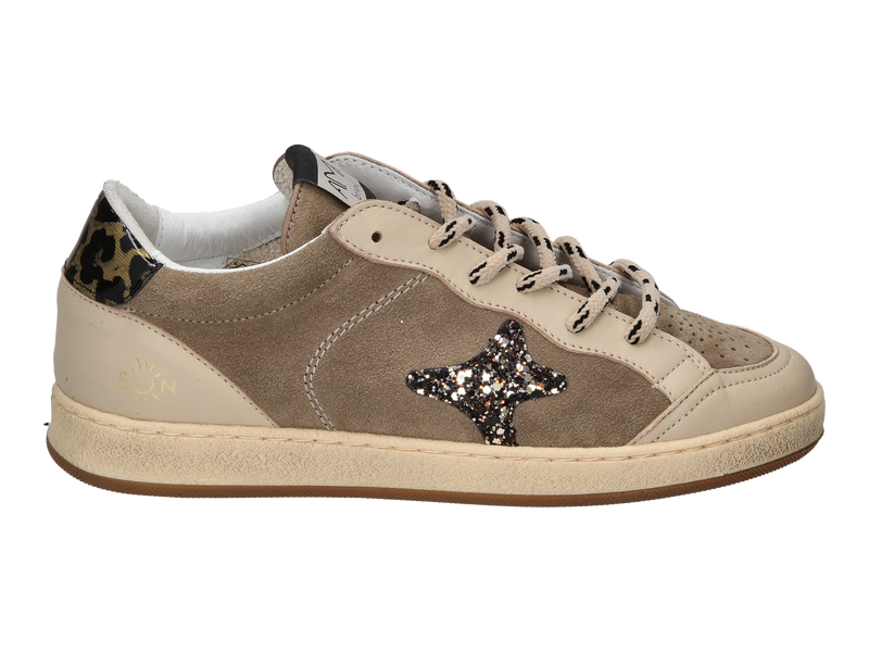Bekijk product 'Ama Brand Sneakers Beige' Ama Brand Sneakers Beige