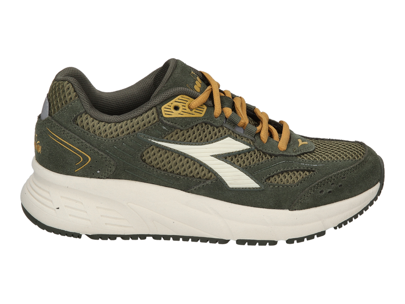 Voir le produit 'Diadora Baskets Vert' (en anglais) Diadora Baskets Vert