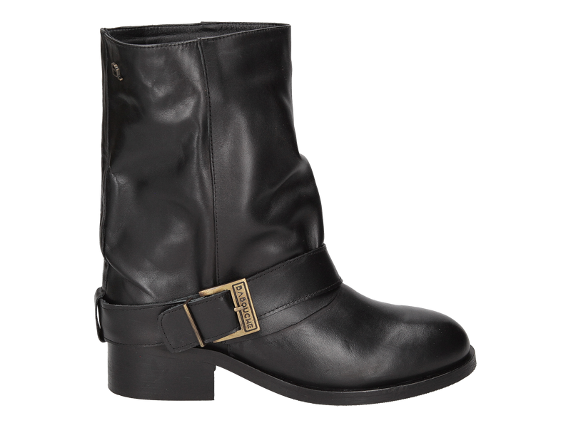 Voir le produit 'Babouche Botte à Talon Noir' (en anglais) Babouche Botte à Talon Noir
