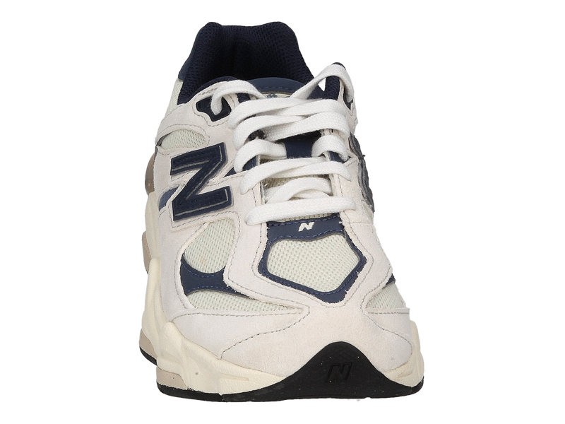 Voir le produit 'New Balance Baskets Beige' (en anglais) New Balance Baskets Beige
