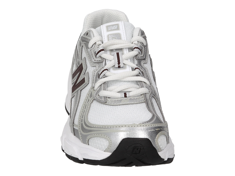 Voir le produit 'New Balance Baskets Blanc' (en anglais) New Balance Baskets Blanc