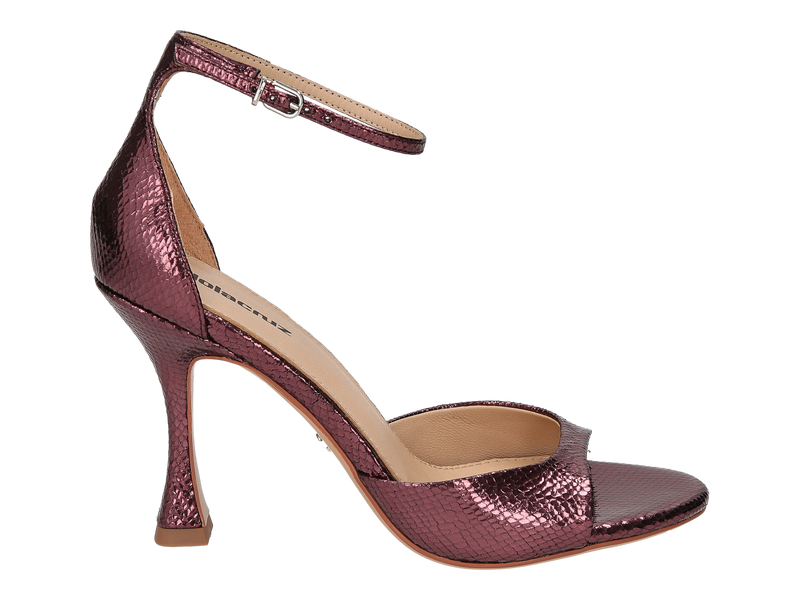 Voir le produit 'Lola Cruz Sandales Bordeaux' (en anglais) Lola Cruz Sandales Bordeaux