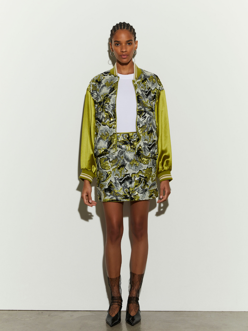 Isabelle Blanche Vestes Jaune