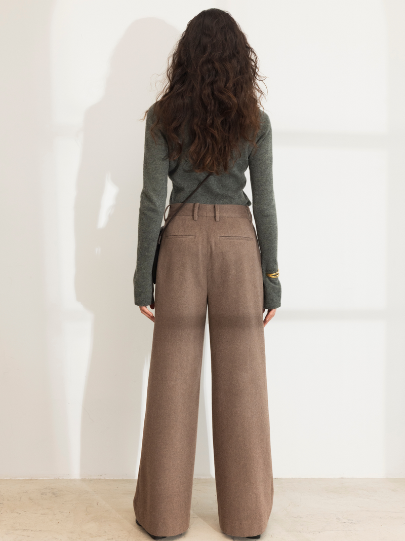 Bekijk product 'Camilla Pihl Broeken Taupe' Camilla Pihl Broeken Taupe
