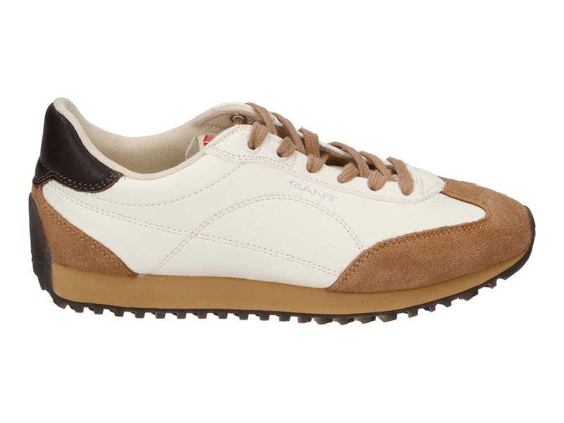 Voir le produit 'Gant Baskets Camel' (en anglais) Gant Baskets Camel