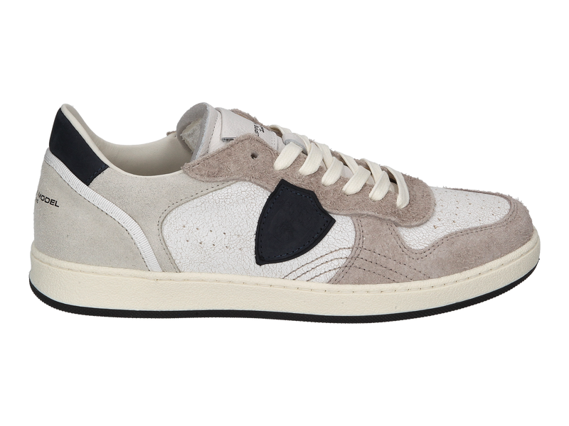 Voir le produit 'Philippe Model Baskets Blanc' (en anglais) Philippe Model Baskets Blanc