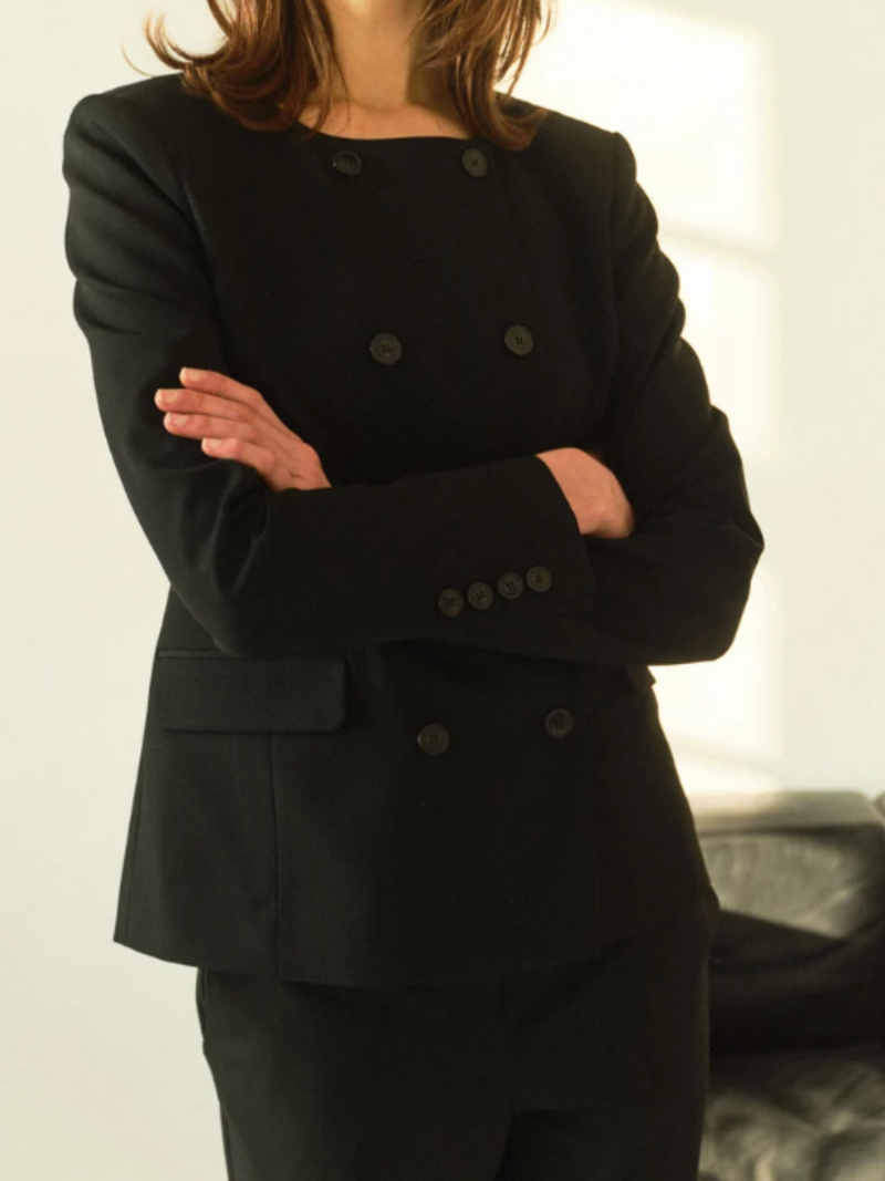 Voir le produit 'Designers, Remix Blazers Gris' (en anglais) Designers, Remix Blazers Gris