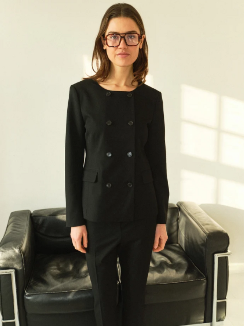 Voir le produit 'Designers, Remix Blazers Gris' (en anglais) Designers, Remix Blazers Gris